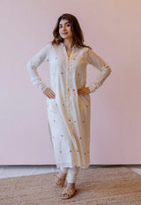 Mahi Off White Jamdani Handloom Cotton Straight Kurta
