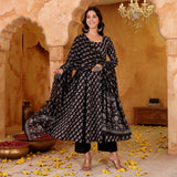 Vaniha Cotton Set