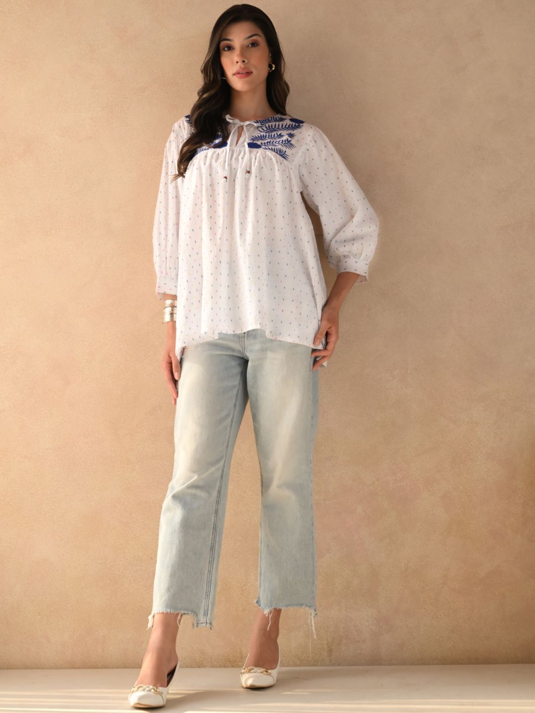 Embroidered Balloon Sleeves Tunic